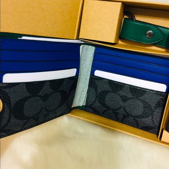 NWT Coach boxed 3 in 1 Blue Wallet gift Set - Picture 3 of 11